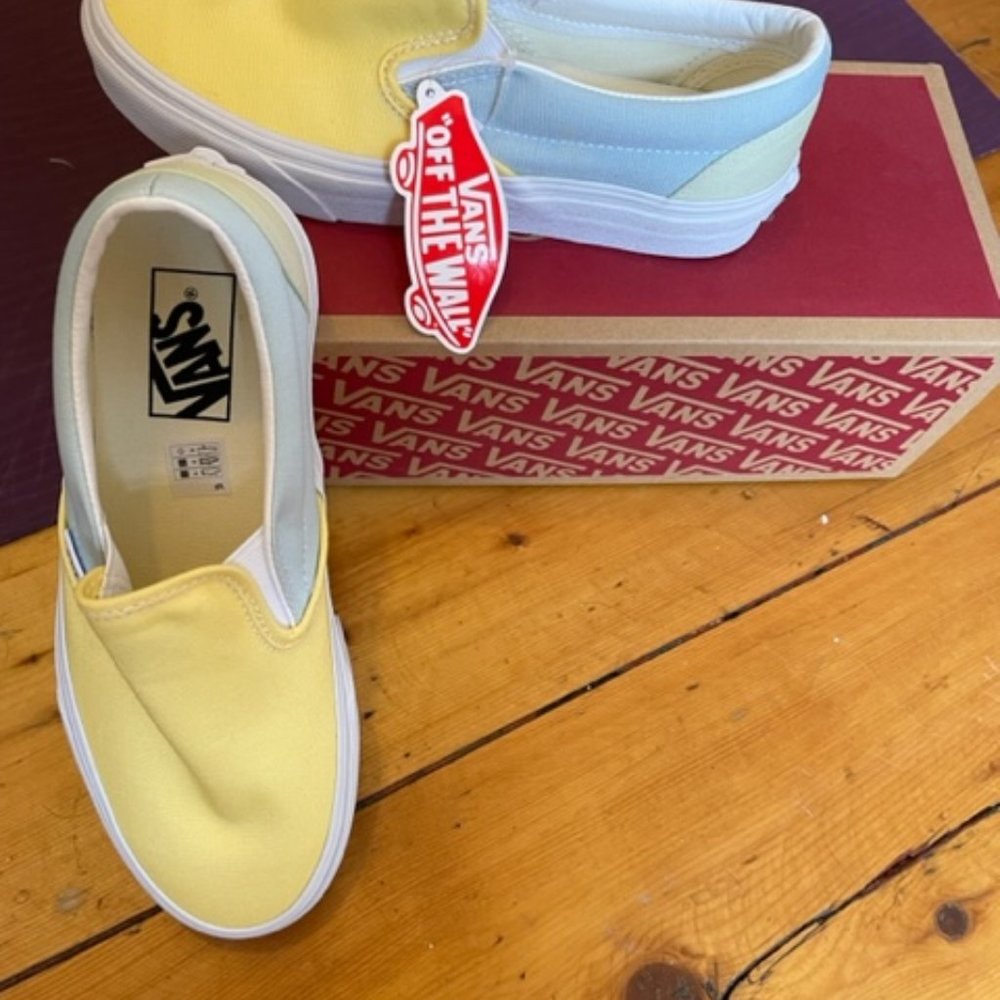 Women's Slip On Vans( Still in box)